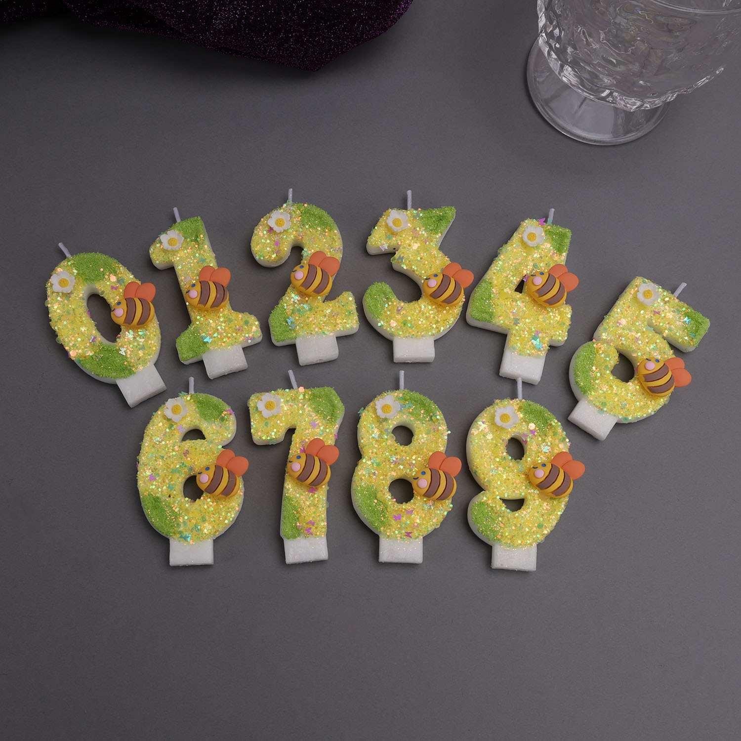 Żółto-zielone cyfrowe świece,  – Holiday Candle Set recenzja i cena